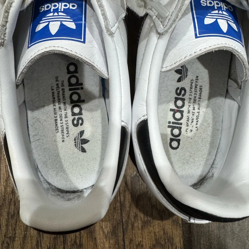 Adidas Sambas women’s 9, men’s 7.5 - Picture 9 of 10